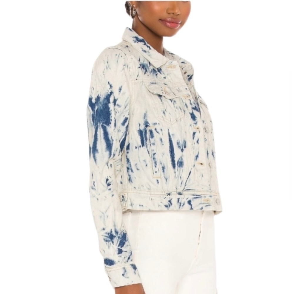 Free People Rumors Denim Jacket in Jones Tie Dye Blue - Picture 4 of 11
